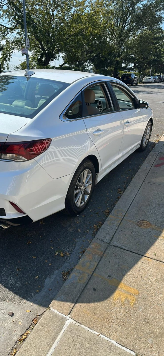 2018 White Hyundai Sonata Sedan - photo 3