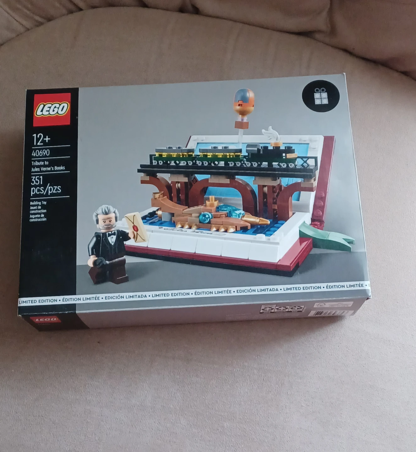 New LEGO 40690 Tribute to Jules Verne's Books Limited Edition ! - photo 2