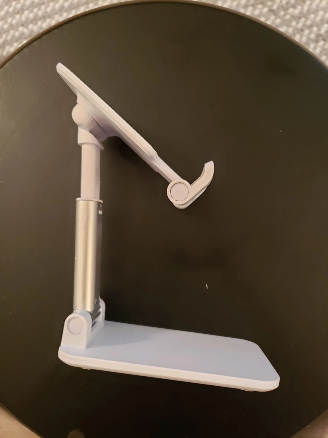 FREE Adjustable Tablet/Phone Stand - White - photo 2
