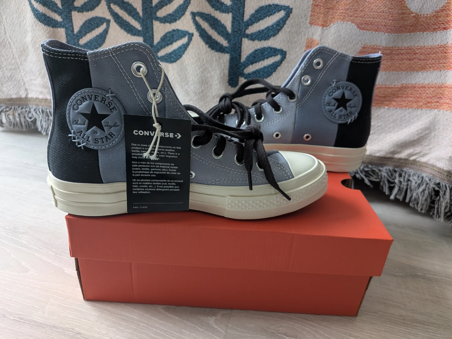 BNWT Converse Chuck 70 Hi Patchwork (canvas/suede) Sneakers - photo 5