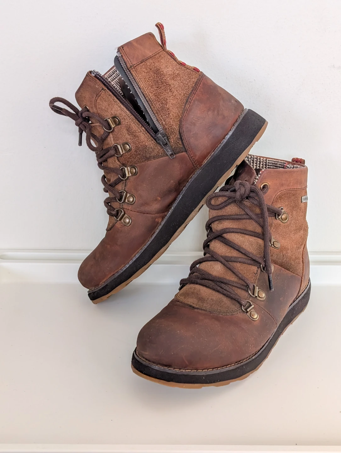 Kamik Ariello Brown Waterproof Boots - Size 8 🥕 - photo 3