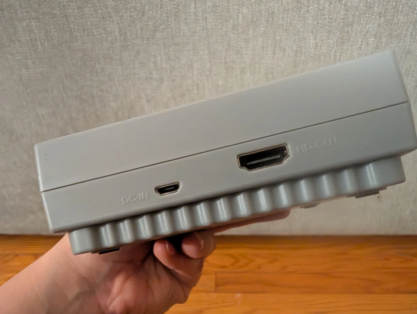 Pre-loaded Retro Gaming Console with 2 Controllers - photo 2