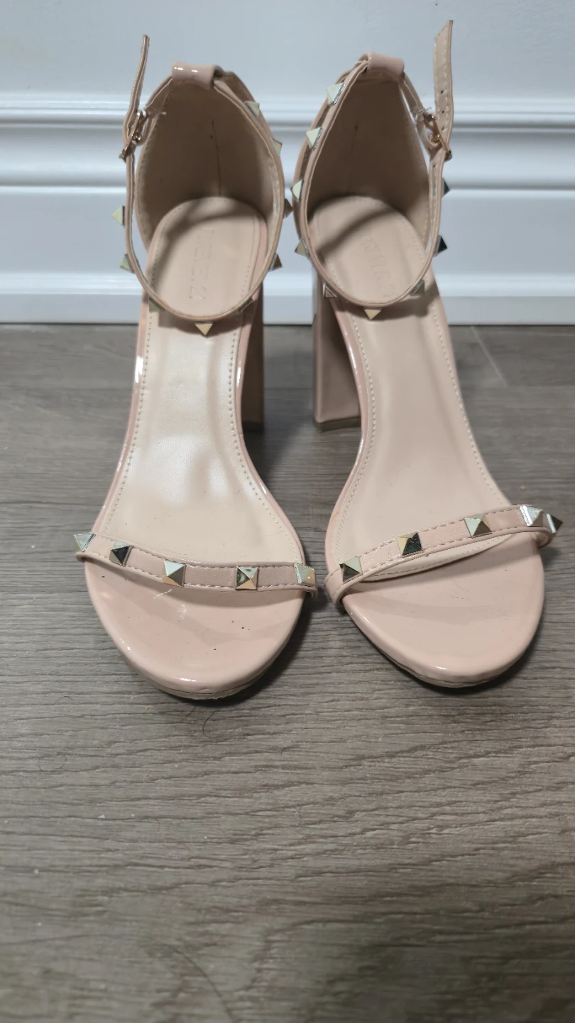Forever 21 Heels - Size 9
