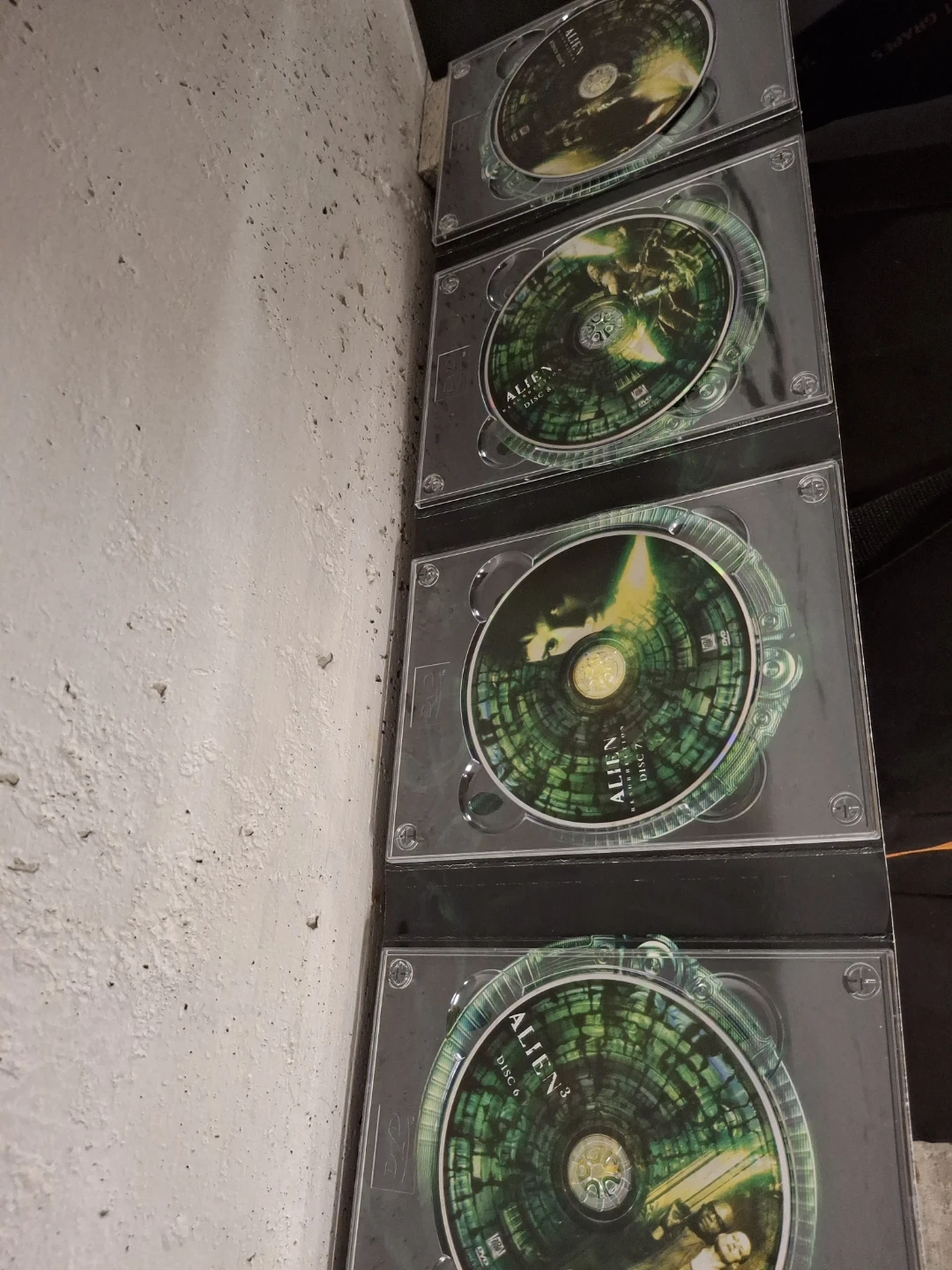 Alien Quadrilogy DVD Collection - 9 Discs - photo 4
