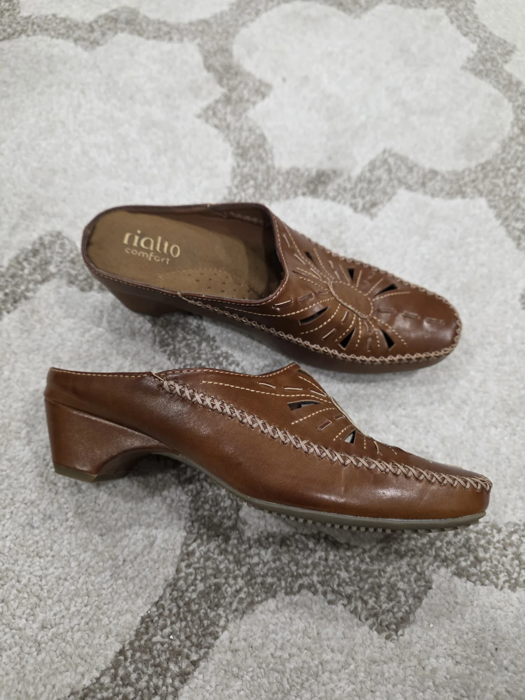 Rialto Comfort Brown Leather Mules - Size 7