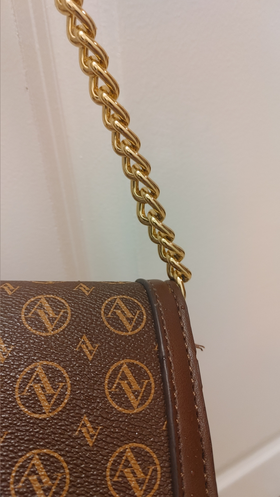 Brown patterned shoulder bag with gold chain - photo 3