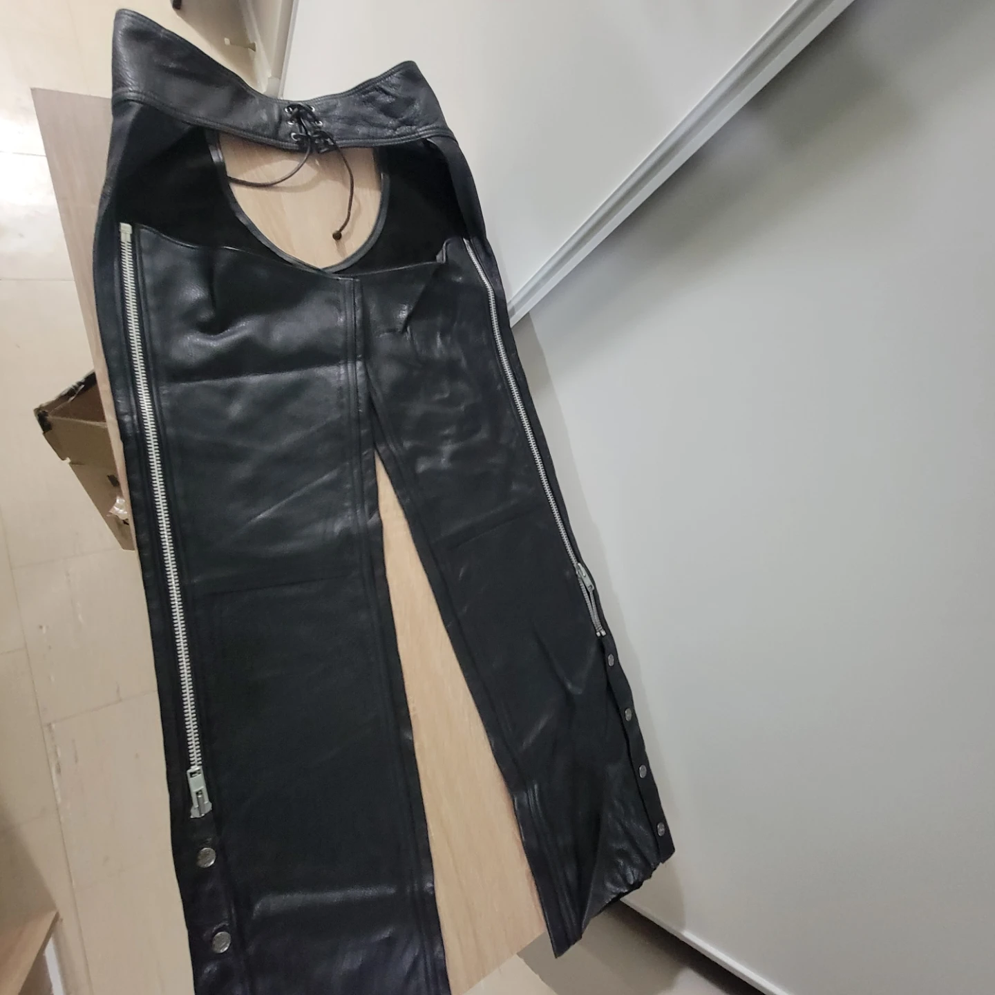 Black Leather Indian Motorcycle Chaps size smal - photo 3