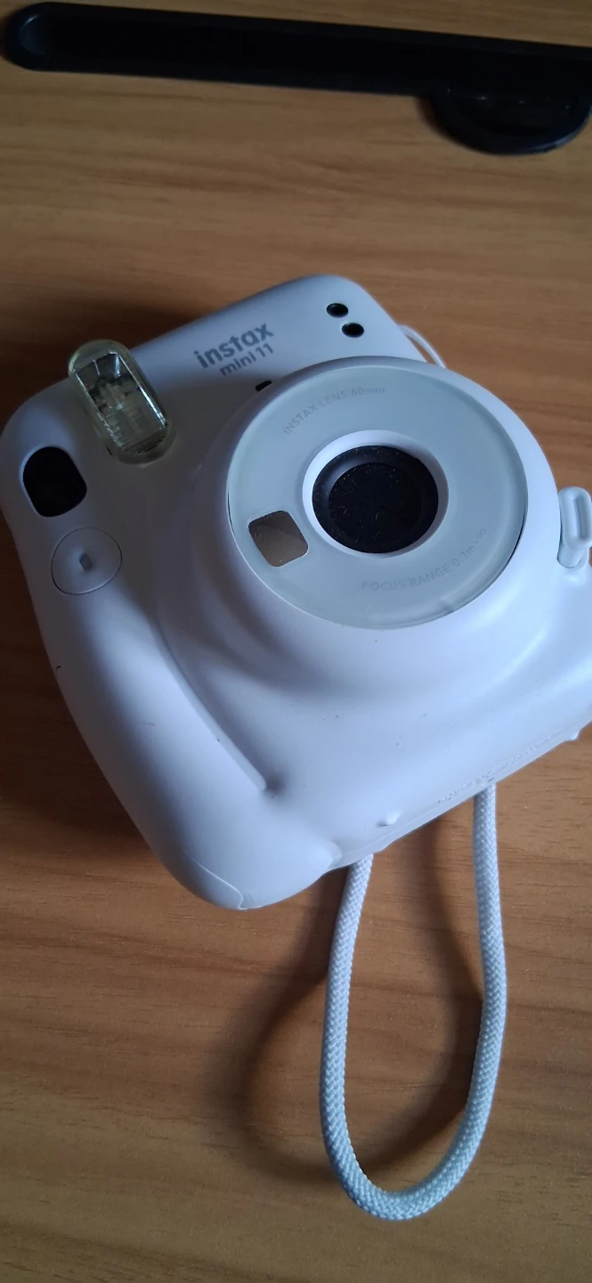 Fujifilm Instax Mini 11 Instant Camera