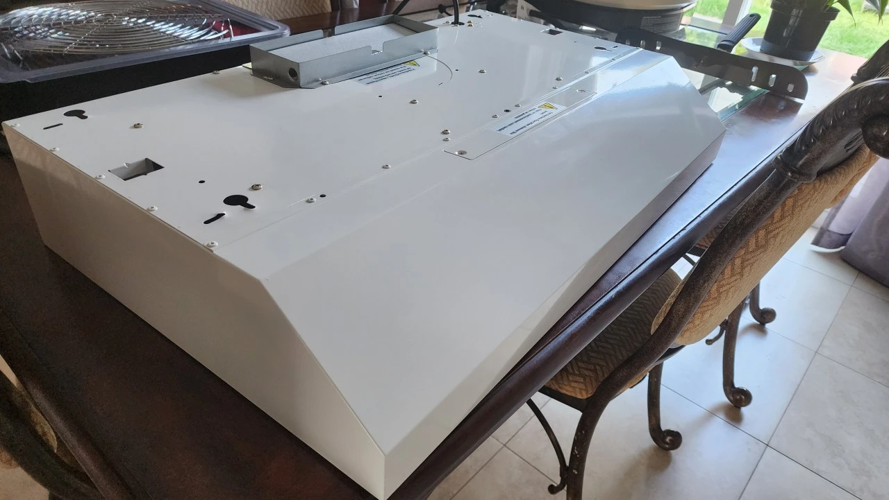 White Range Hood with Aluminum Filters - photo 2