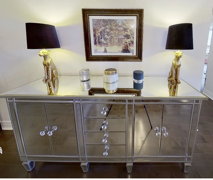 Mirrored sideboard cabinet