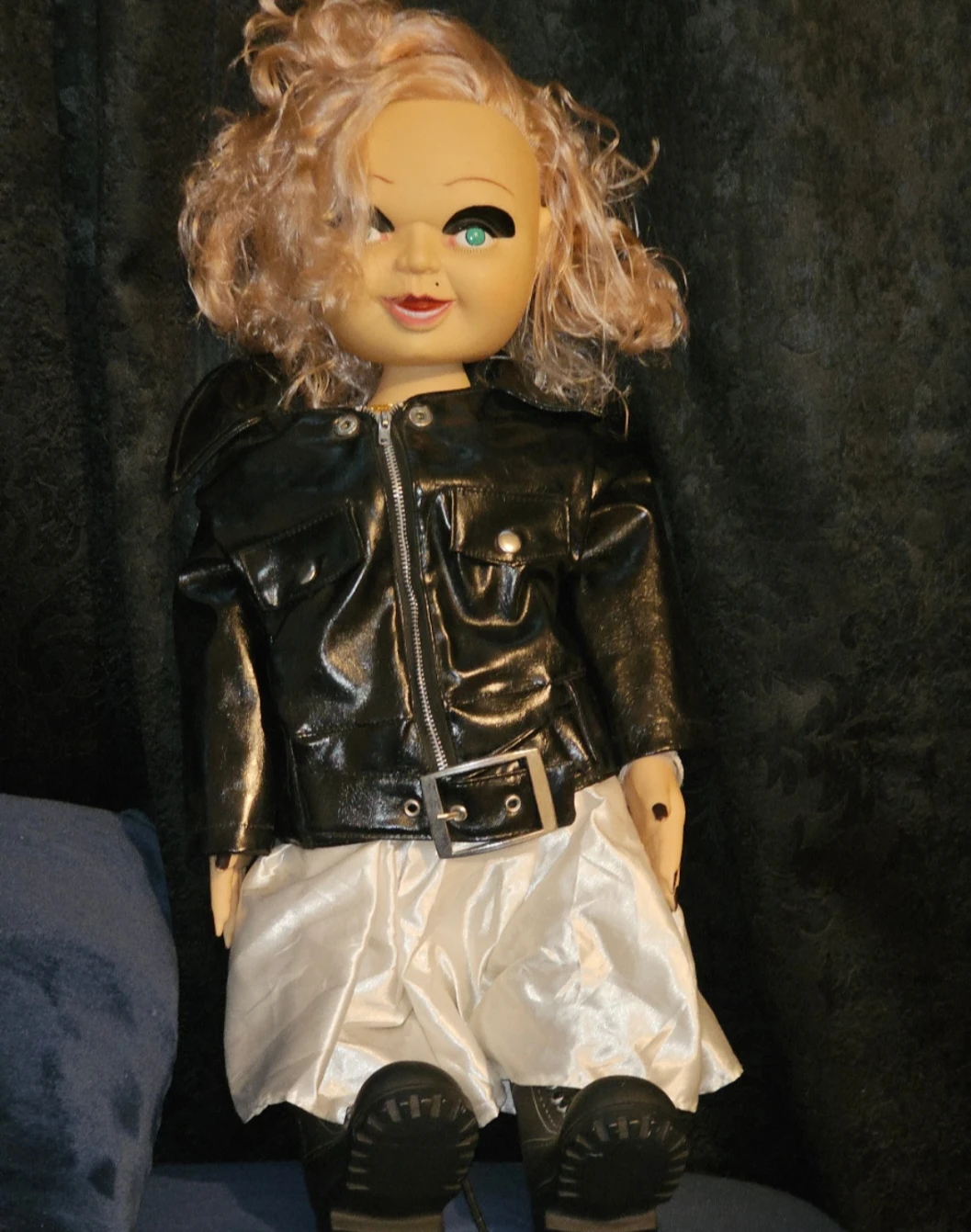 Selling  Horror Collector Bundle Tiffany and Chucky - photo 2