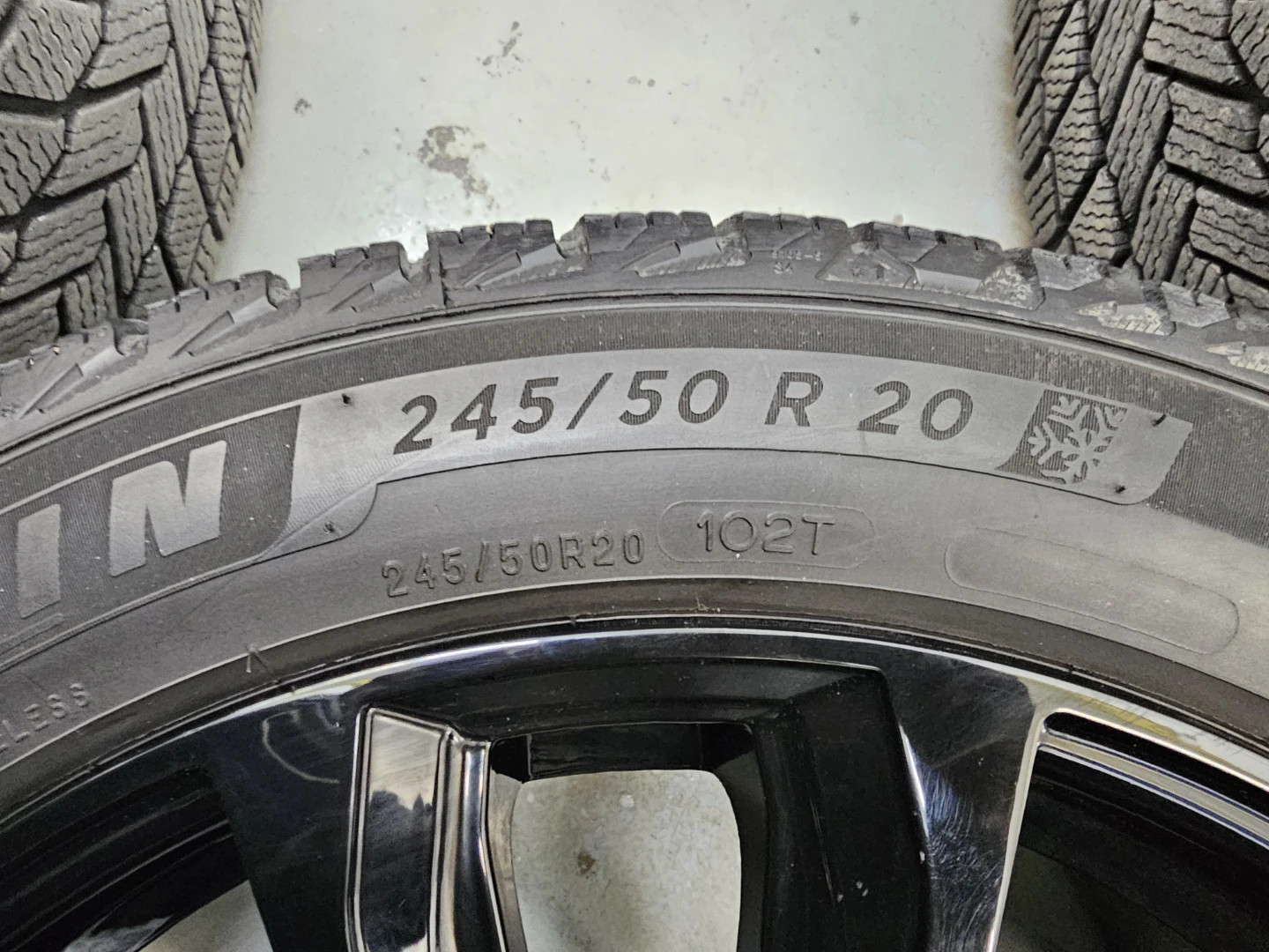 HONDA PILOT/ACURA MDX WINTER TIRES ON ALLOY RIMS 245/50 R20 - photo 4