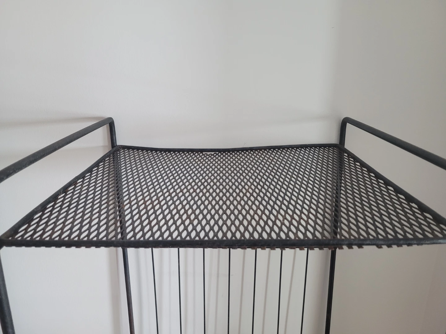 Vintage Record Stand Black Metal Wire Shelf Unit - photo 2