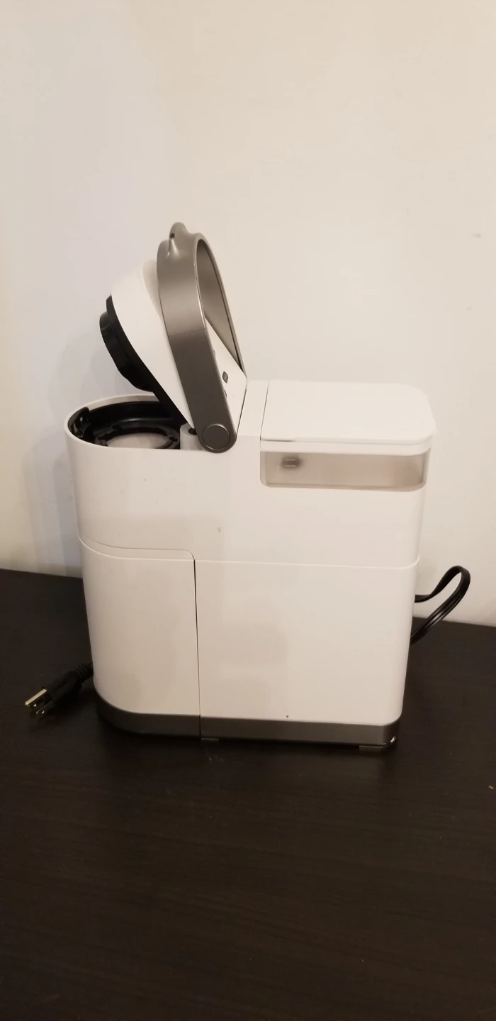 Keurig Single Serve Coffee Maker - White - photo 2