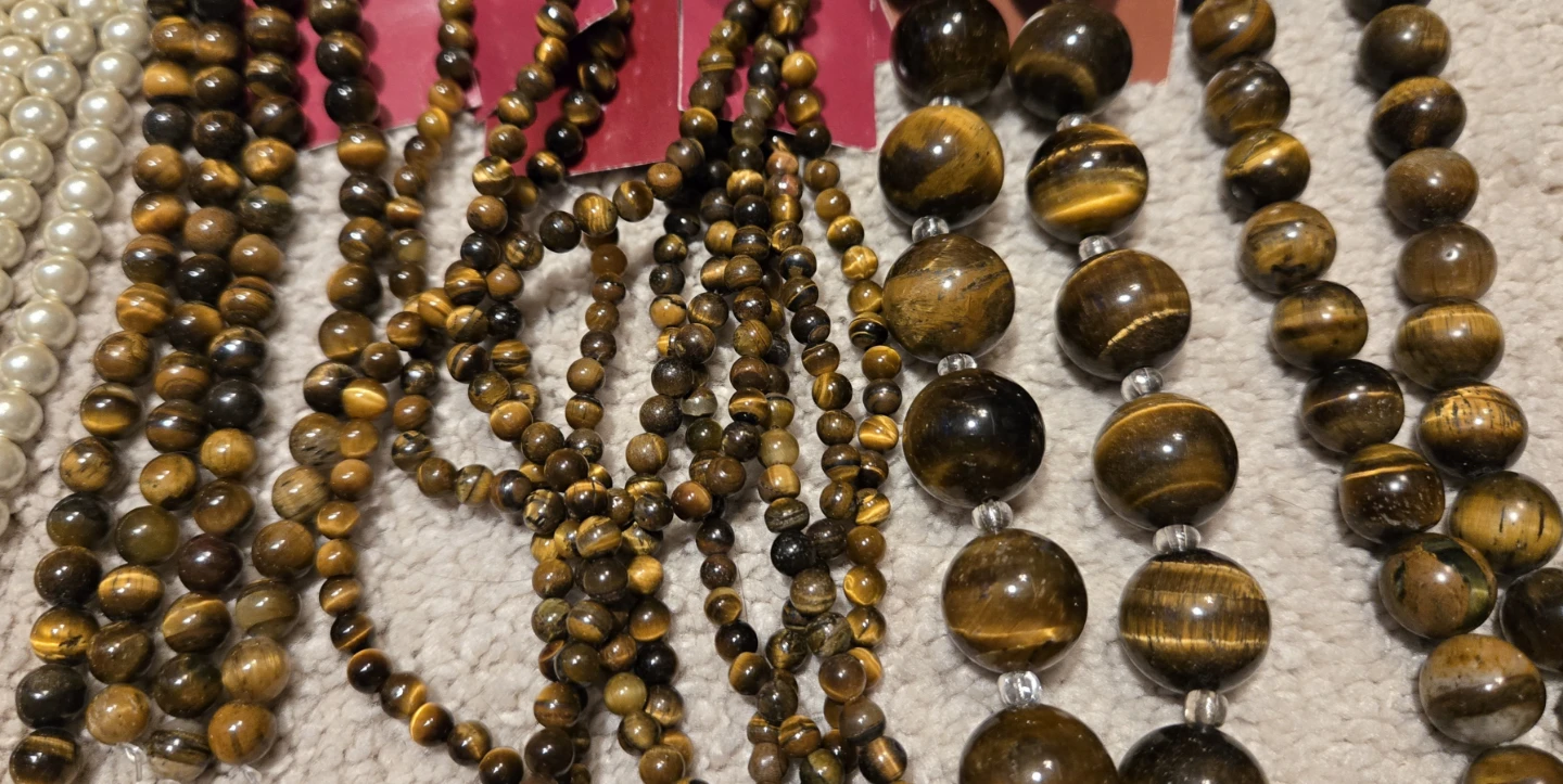 Lot of Assorted Bead Strands (Lot M) - photo 4