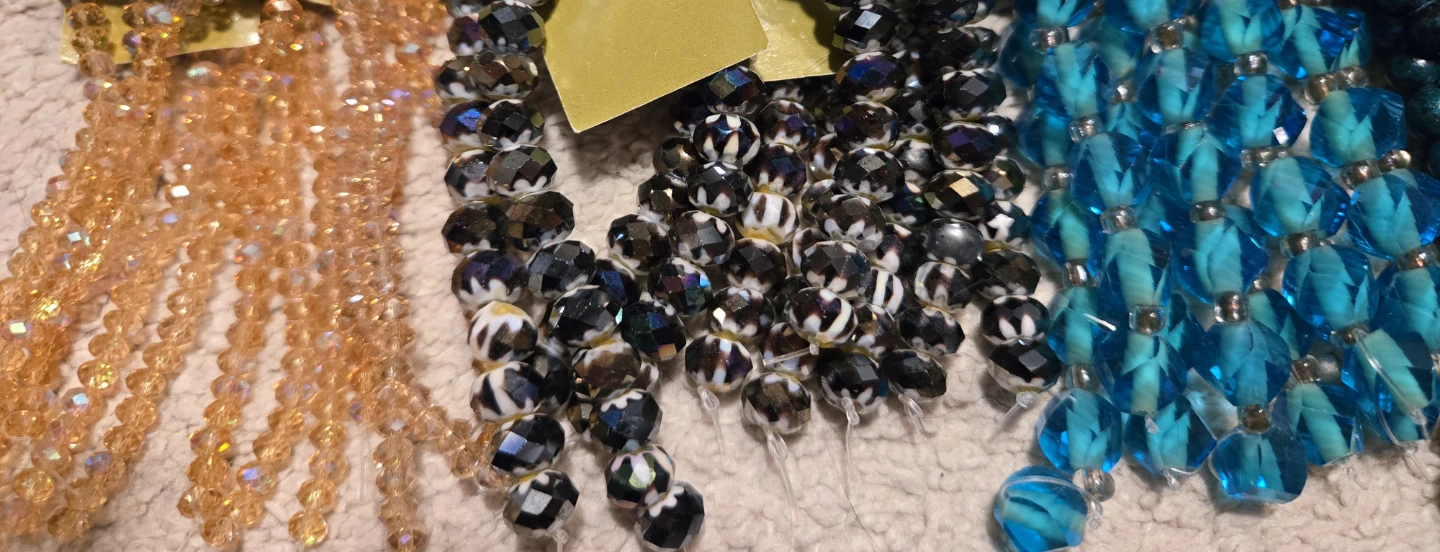 Lot of Assorted Bead Strands (Lot M) - photo 5