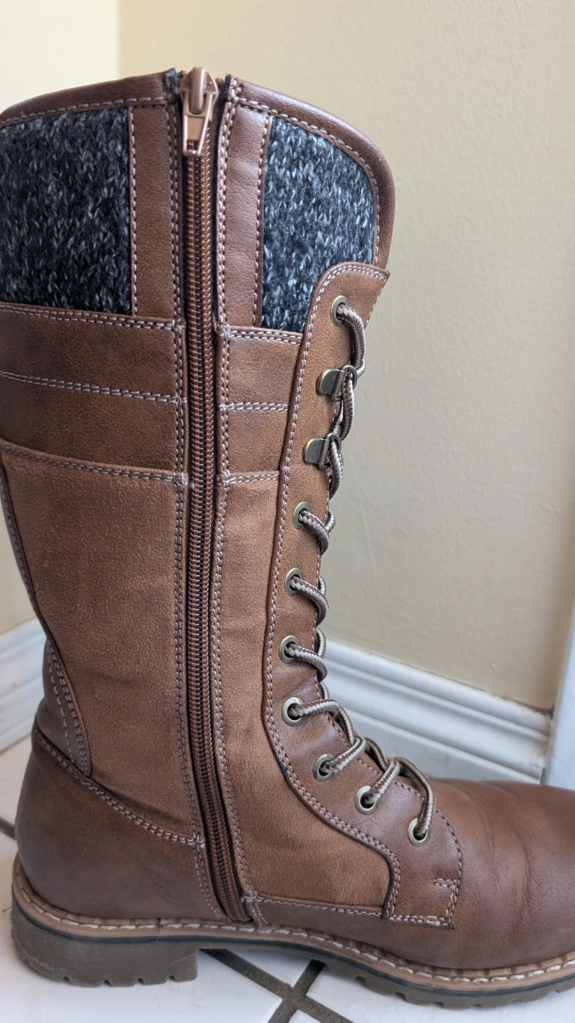 Denver Hayes Brown Boots - Size 7 - photo 4