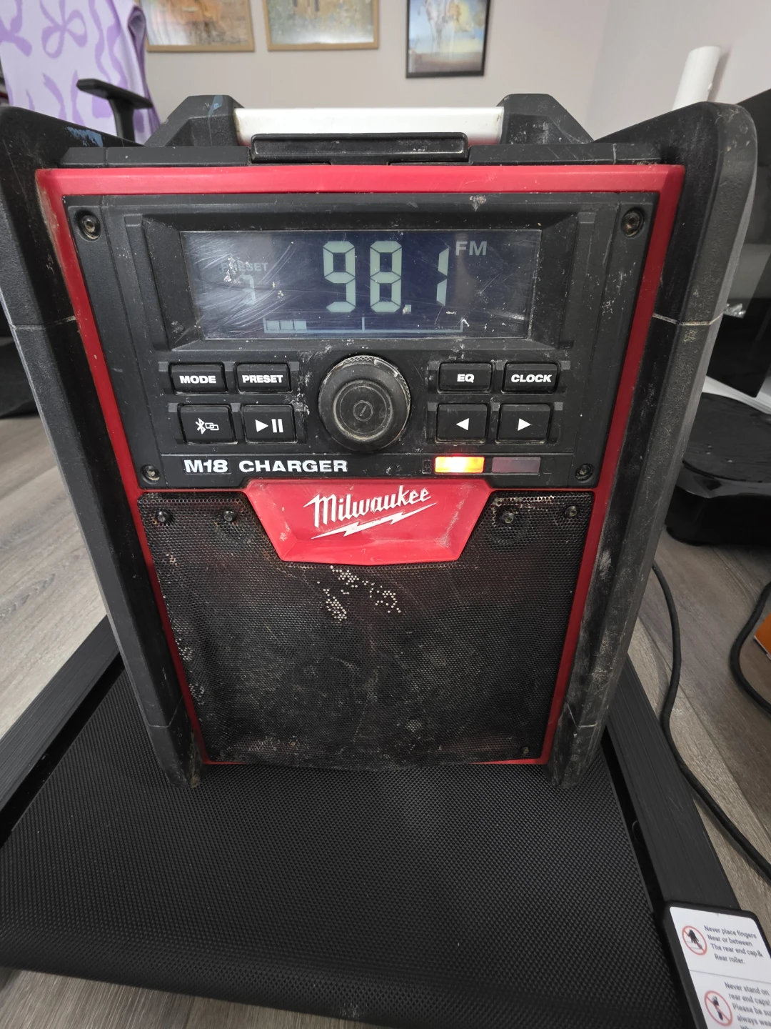 Milwaukee M18 Charger Radio