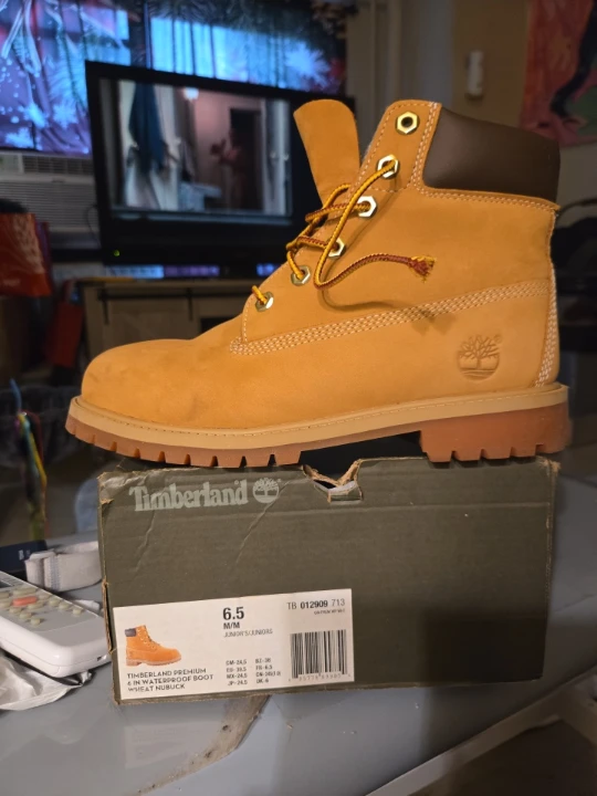 Timberland Premium 6 in Waterproof Boot Size 6.5