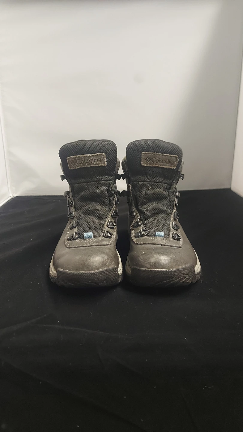 Columbia Hiking Boots - Women's Size 7 - photo 5