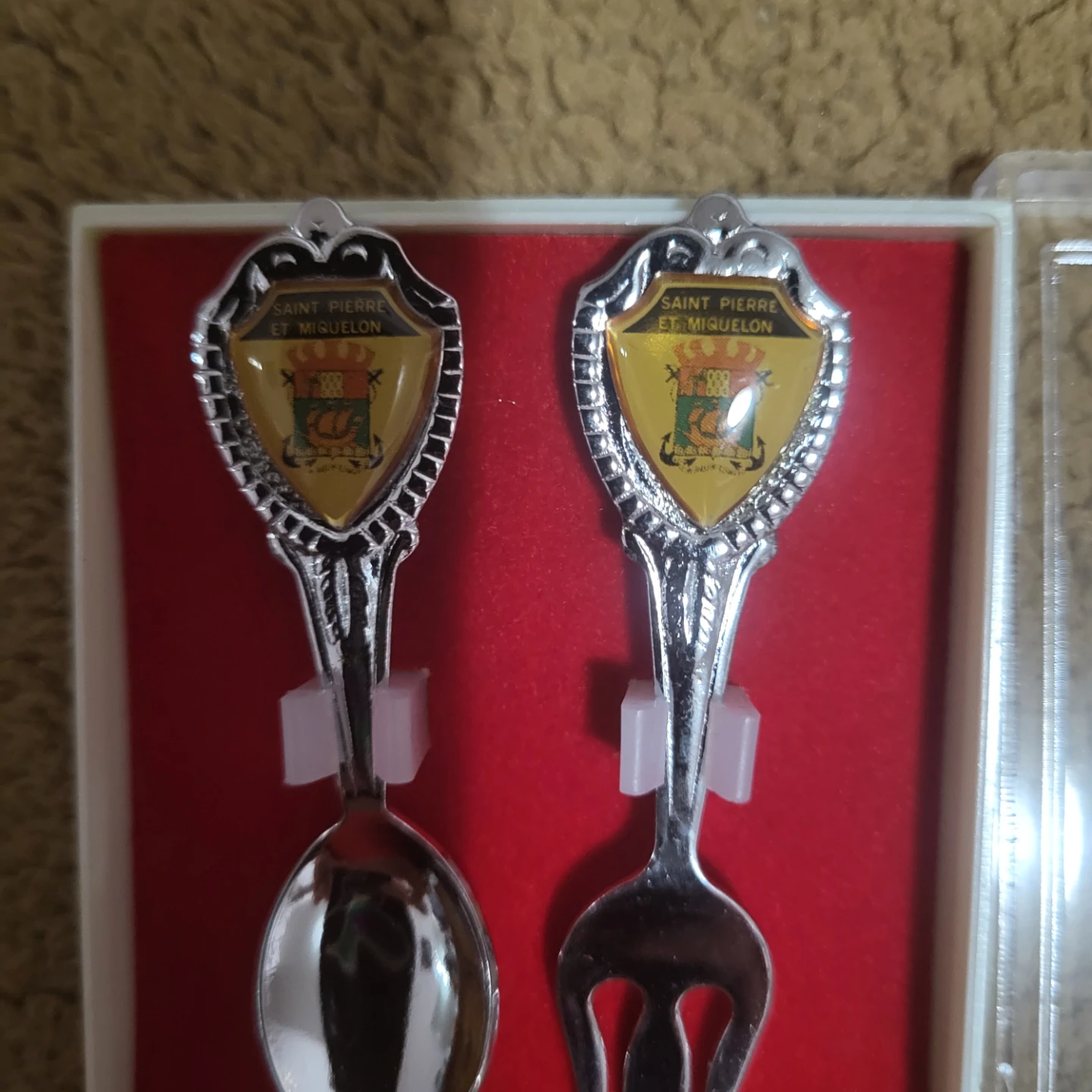 Saint Pierre Et Miquelon Spoon and Fork Set - photo 2