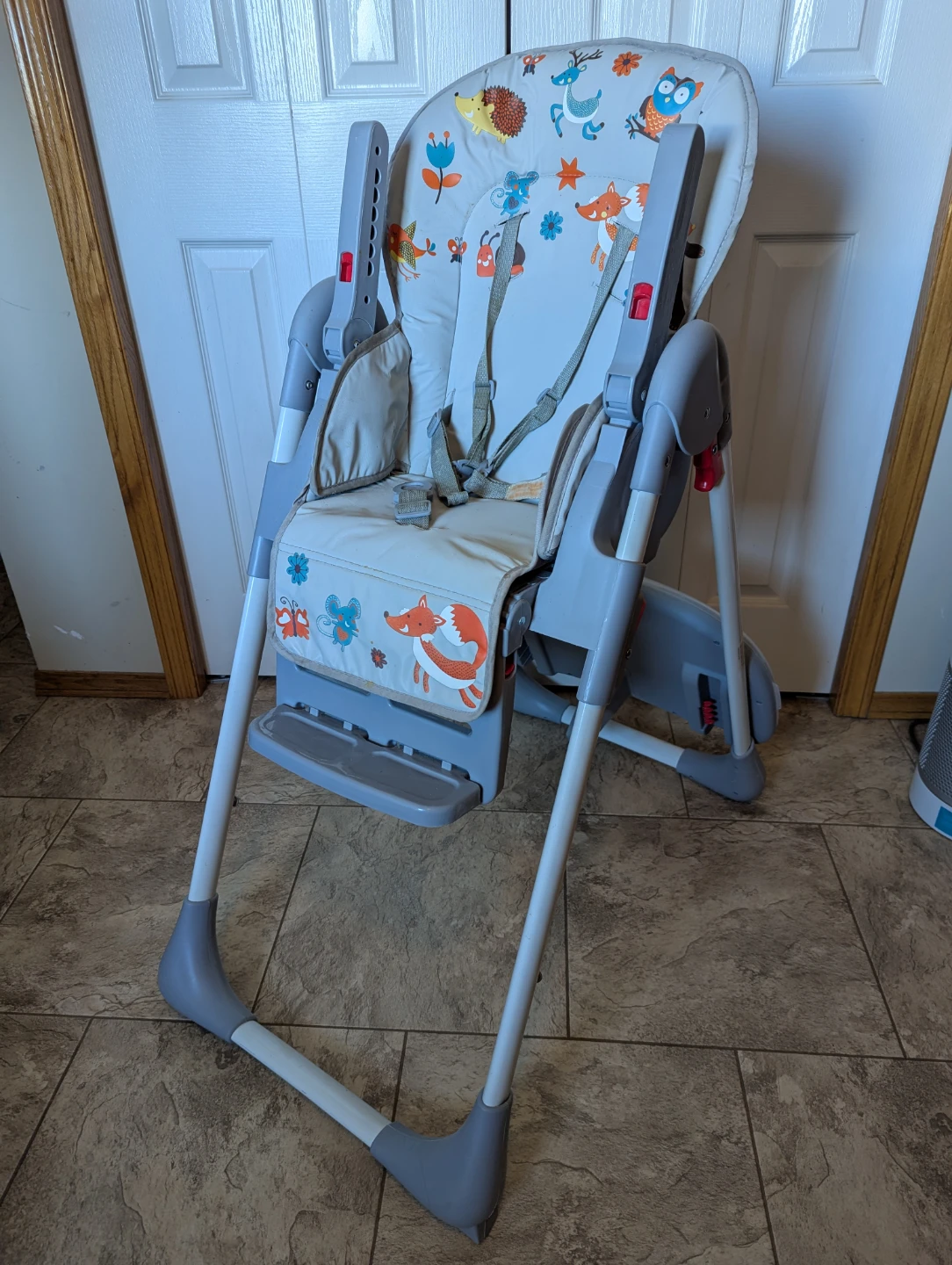 Baby High Chair Livingbasics with Woodland Animal Print - photo 4