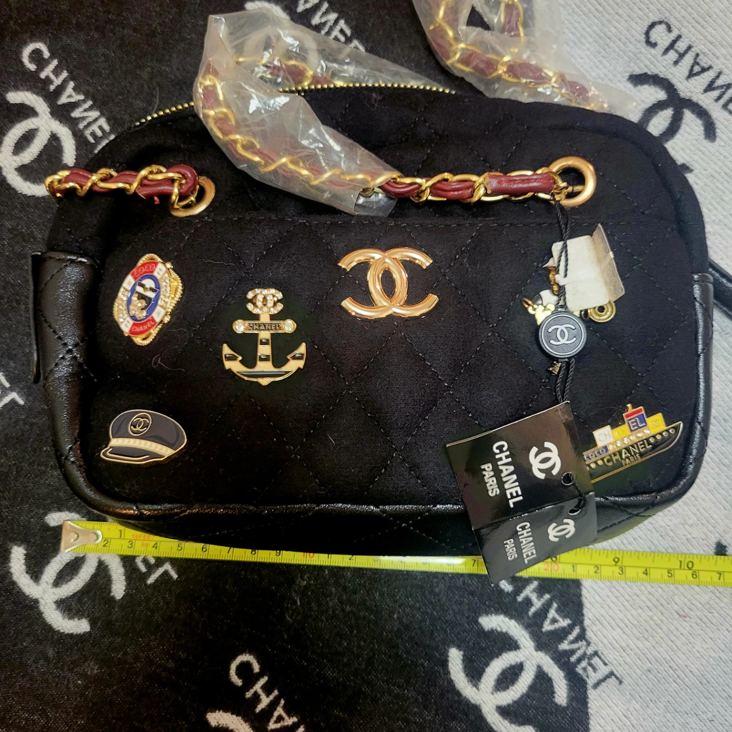 Chanel Black Shoulder Bag - photo 3