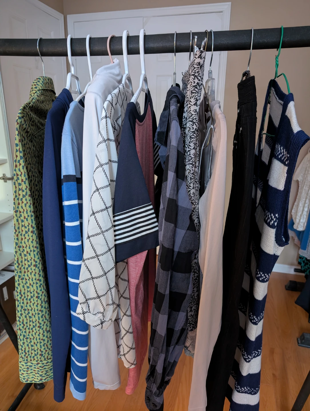 A bundle of women's clothing, 12 items for one price, size S - photo 2
