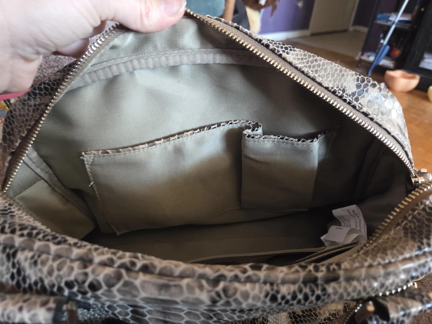 Danier Snakeskin Print Handbag - photo 4