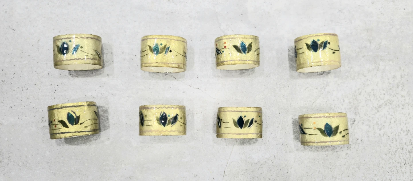 Vintage Paper Mache Napkin Rings, 8-pc - photo 3