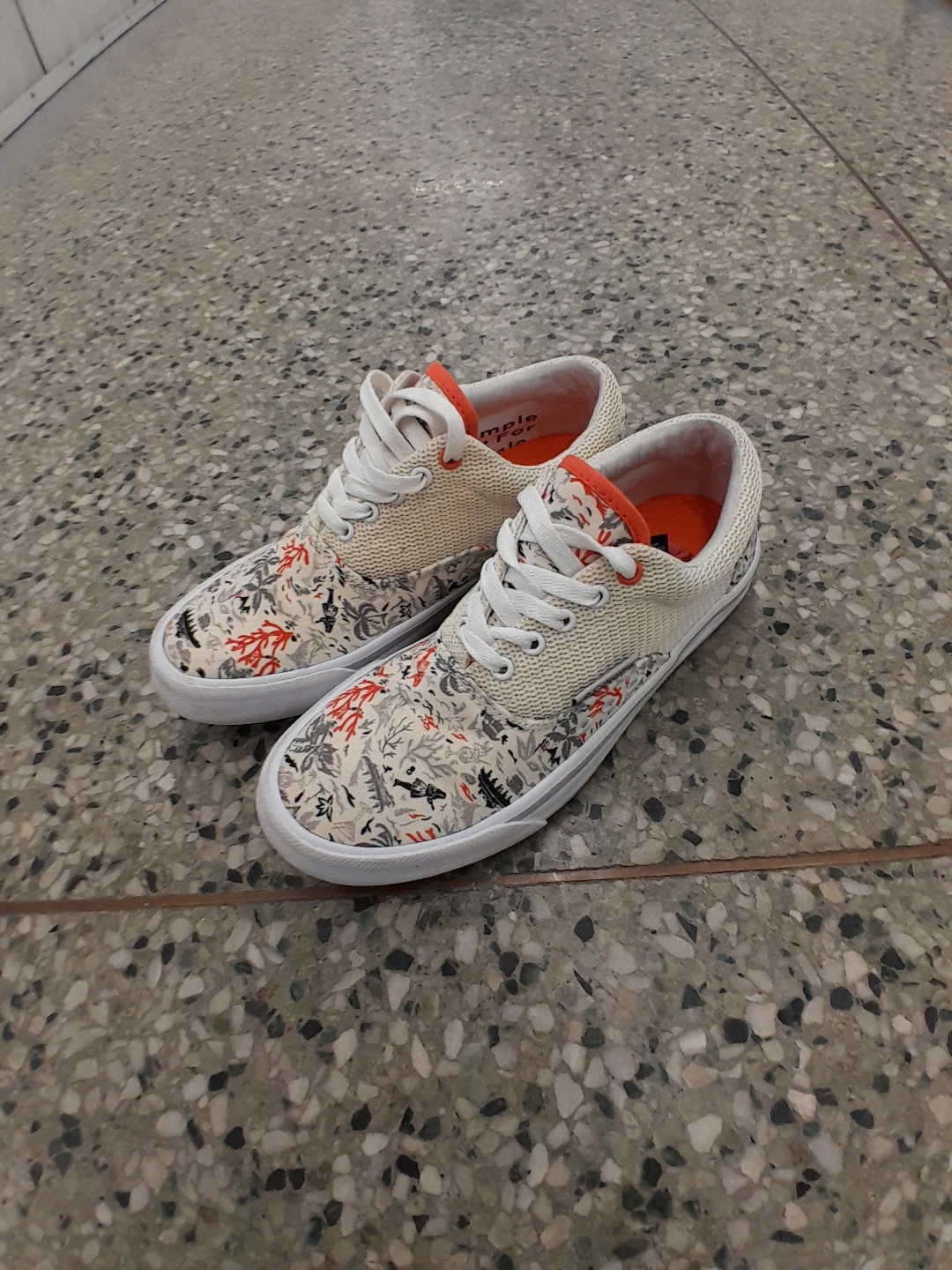 Columbia Canvas Shoes Women's Size 7 - photo 3