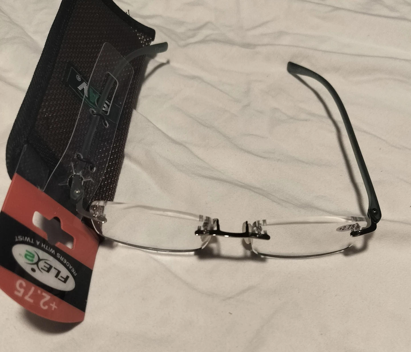 Savvy Readers With A Twist +2.75 Reading Glasses with Case - photo 2