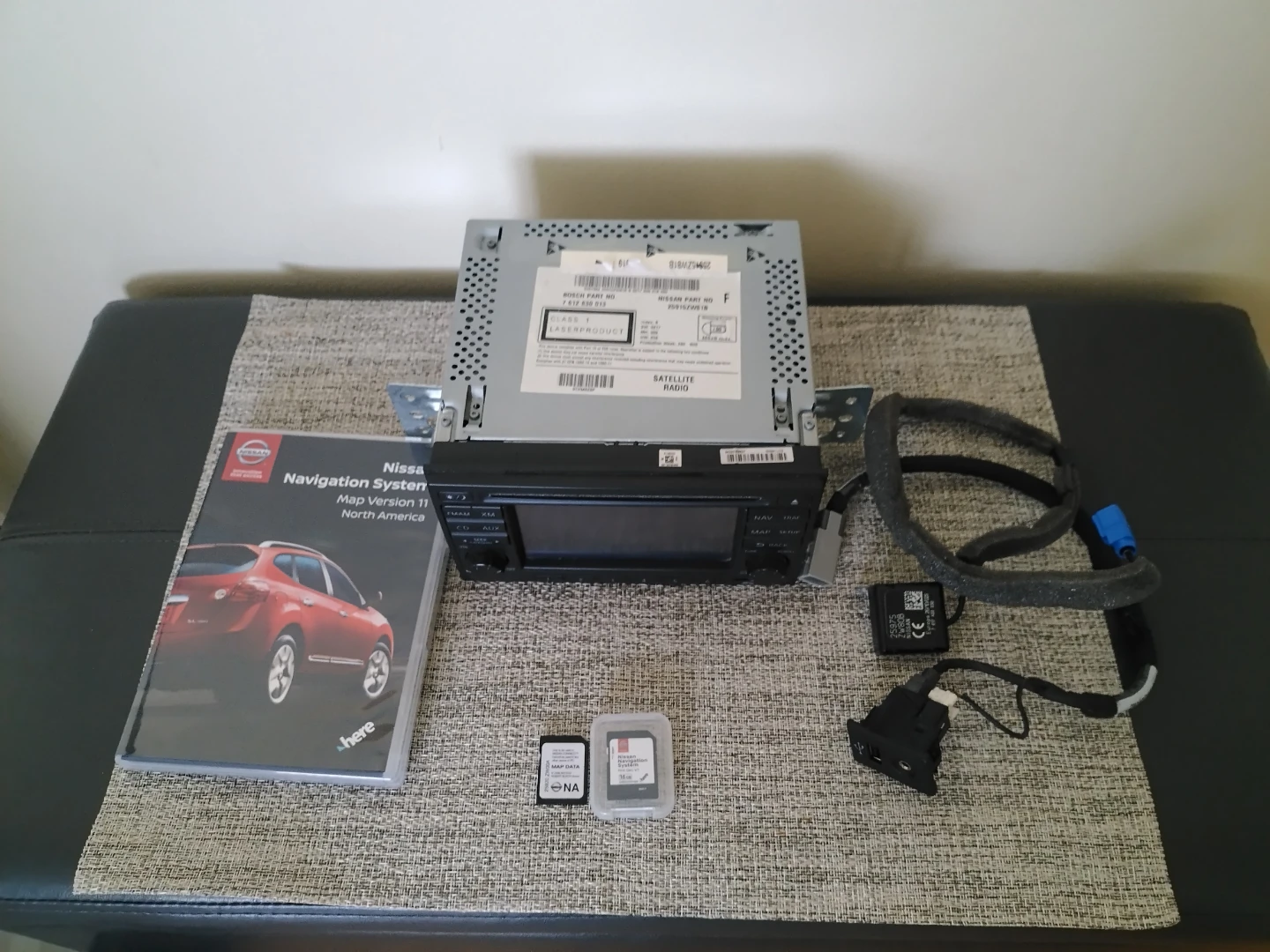 Nissan versa 2008 2011 Navigation System Radio with Map Data