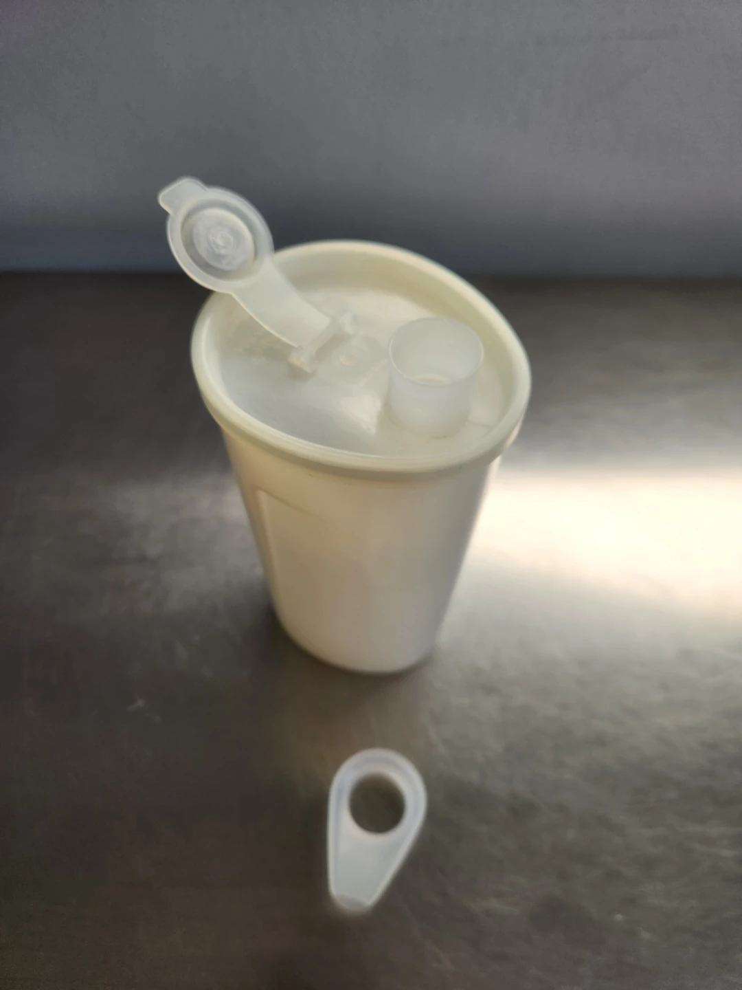 Tupperware Sweet Saver Container - photo 4