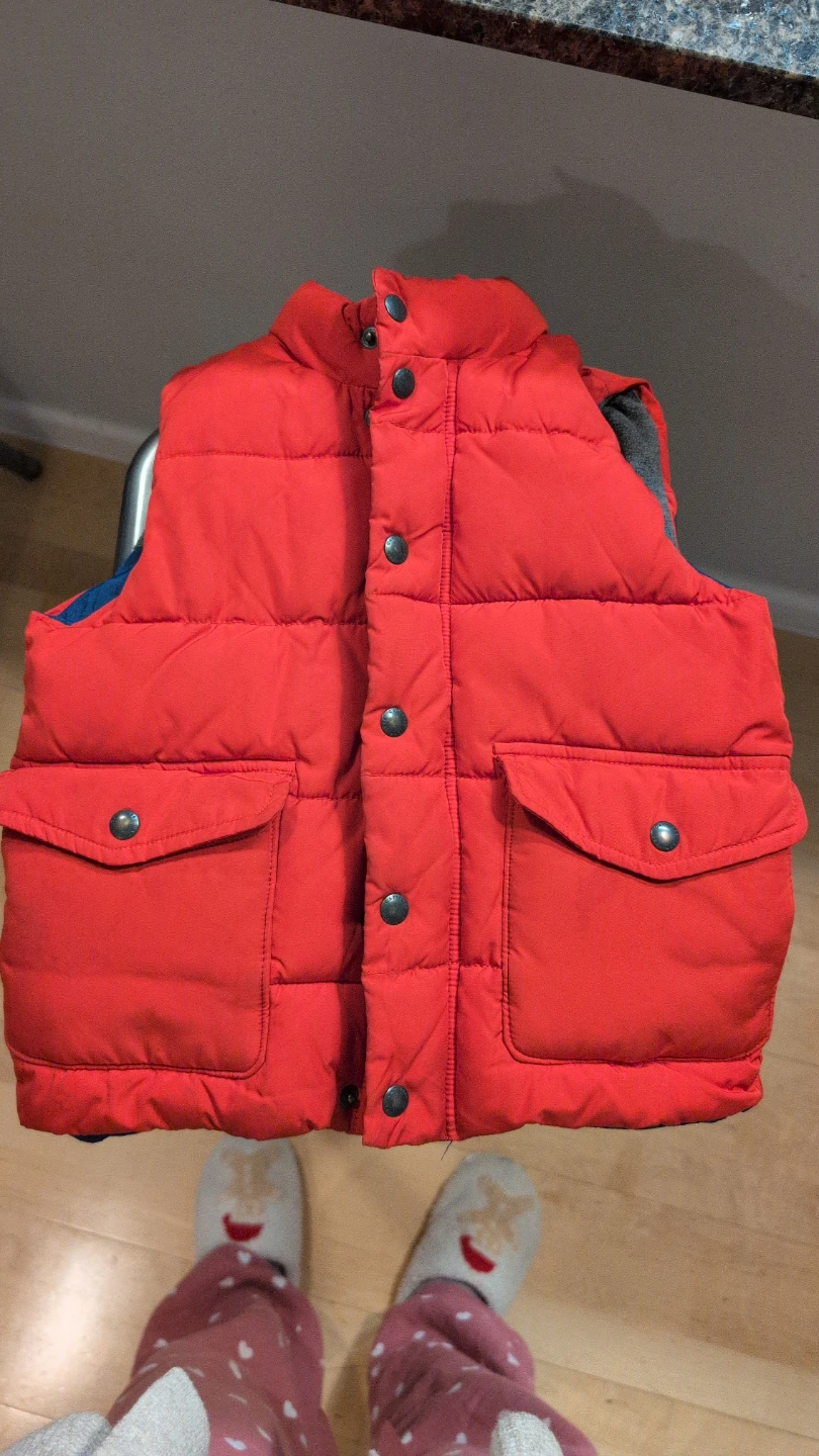 Baby Gap Puffer Vest - Red - Size 5 - photo 2