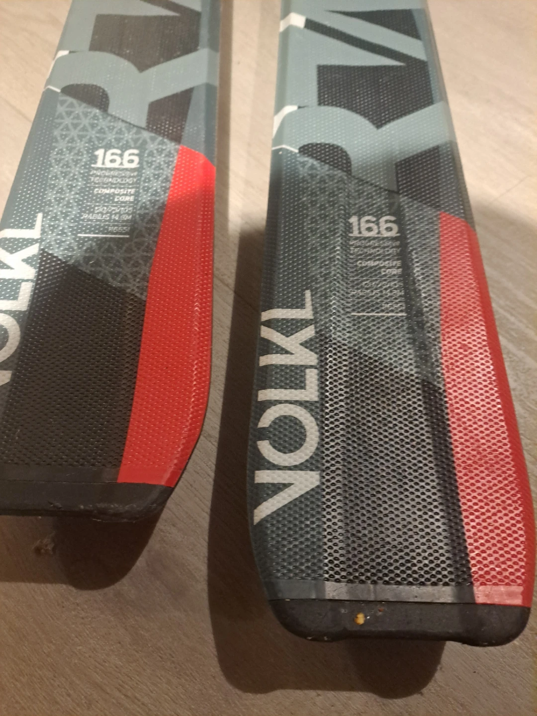 Volkl skis - photo 2