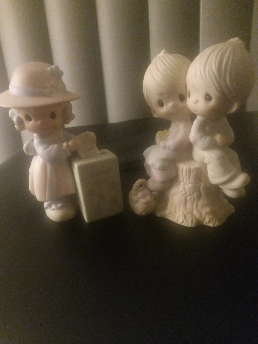 Precious Moments Figurines - photo 2