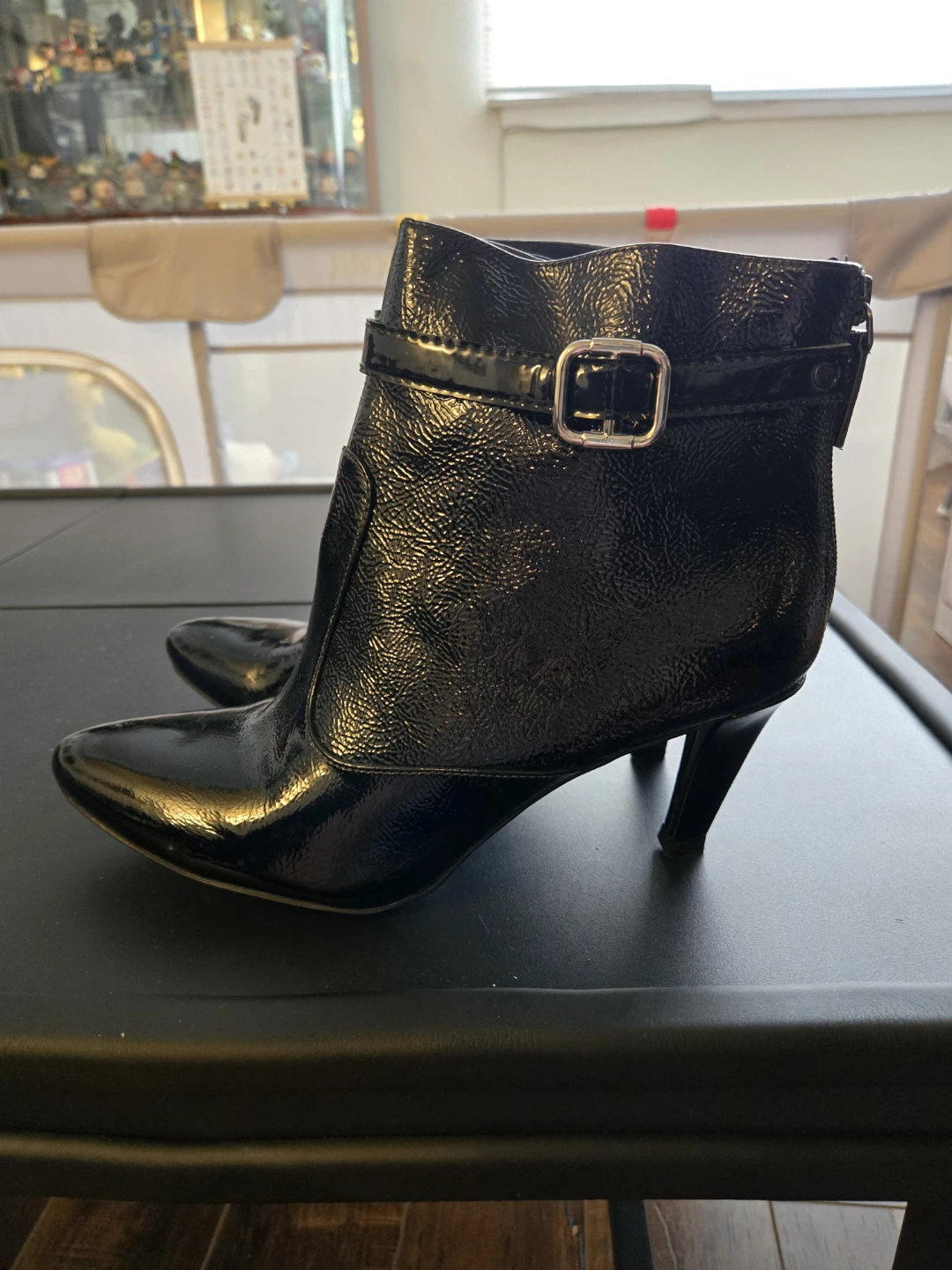 Ecco Black Patent Leather Ankle Boots- size 9 - photo 2