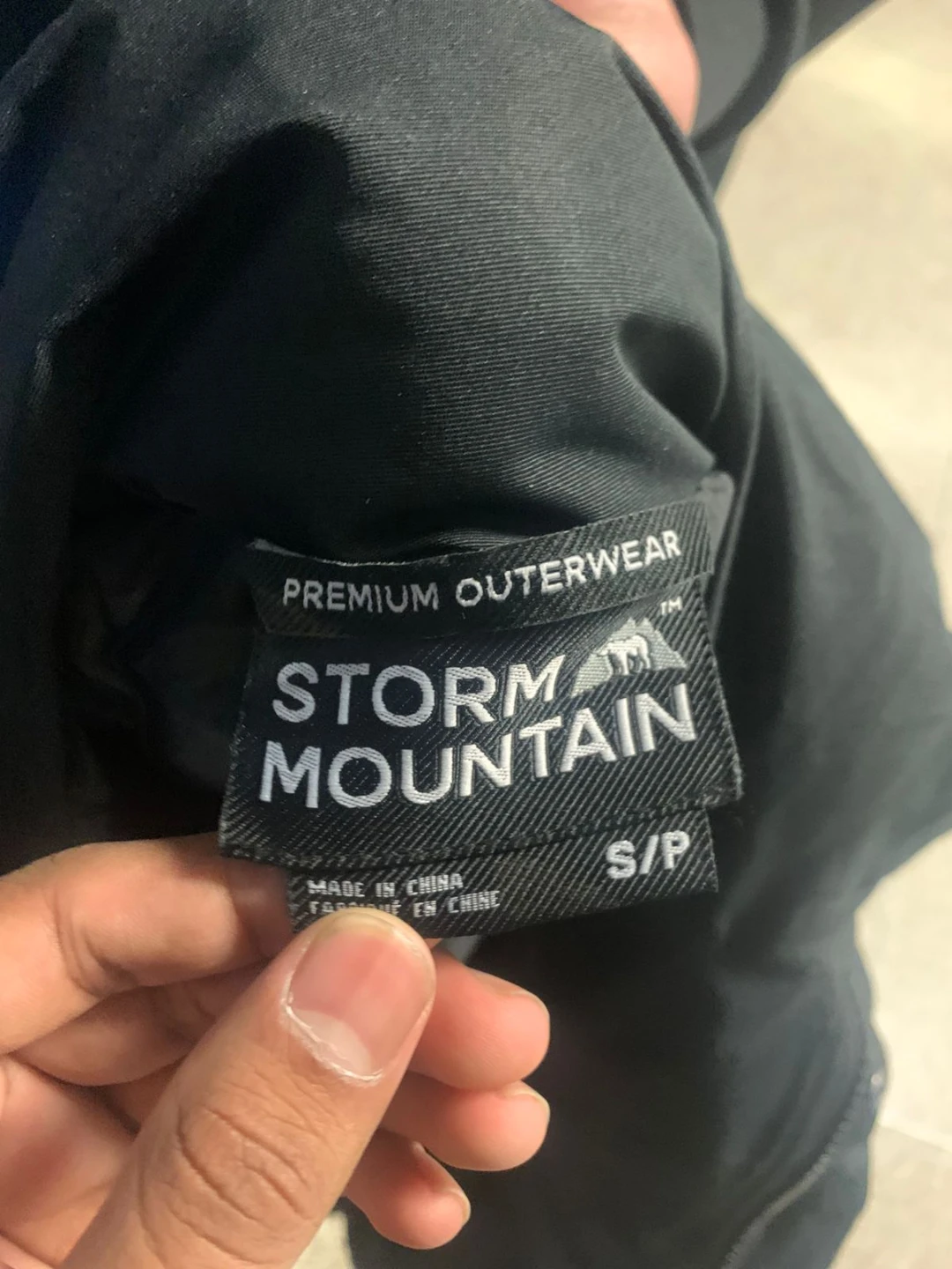 Storm Mountain Puffer Jacket - Size S - photo 3