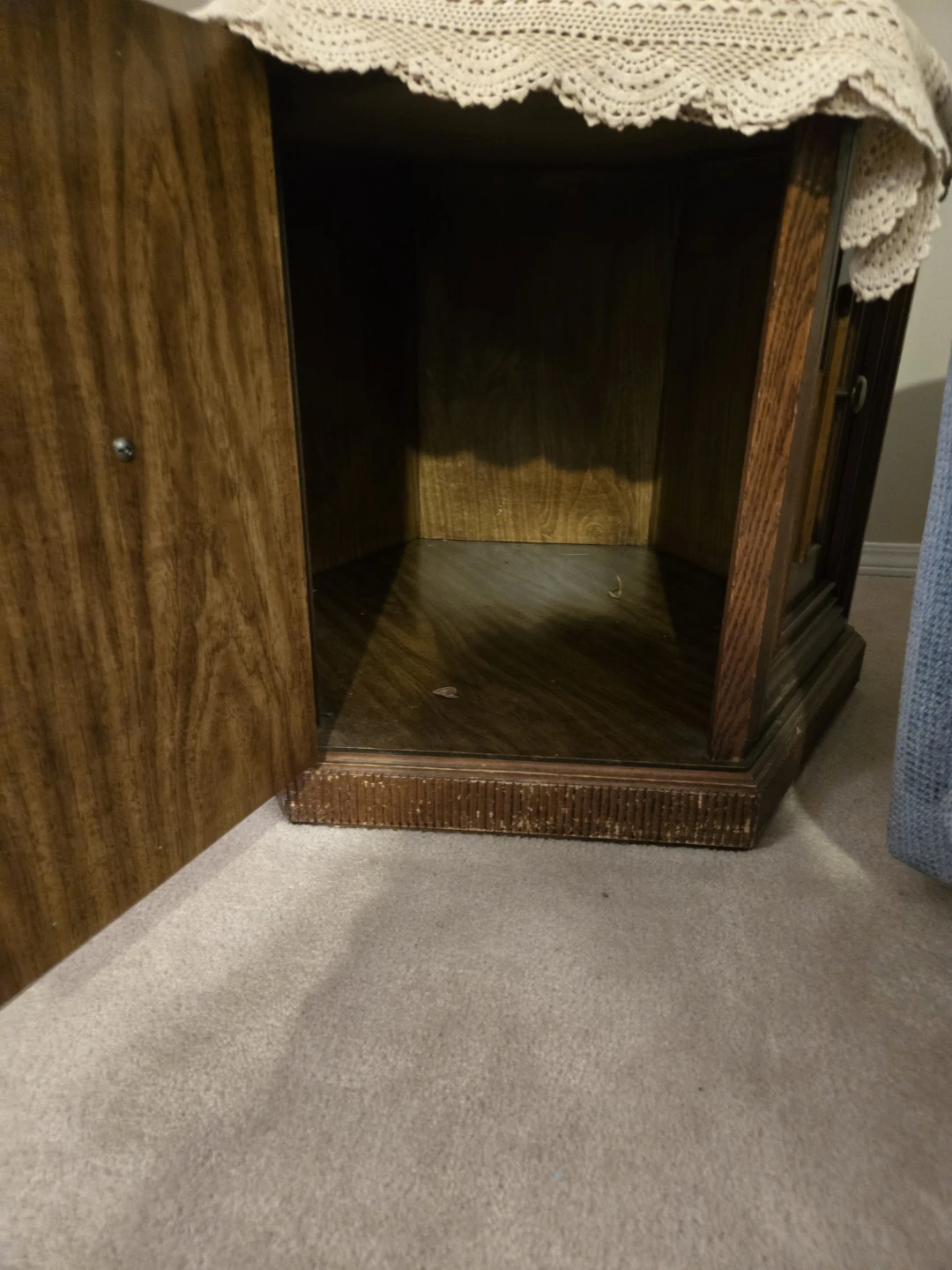 Wooden Octagonal End Table - photo 2