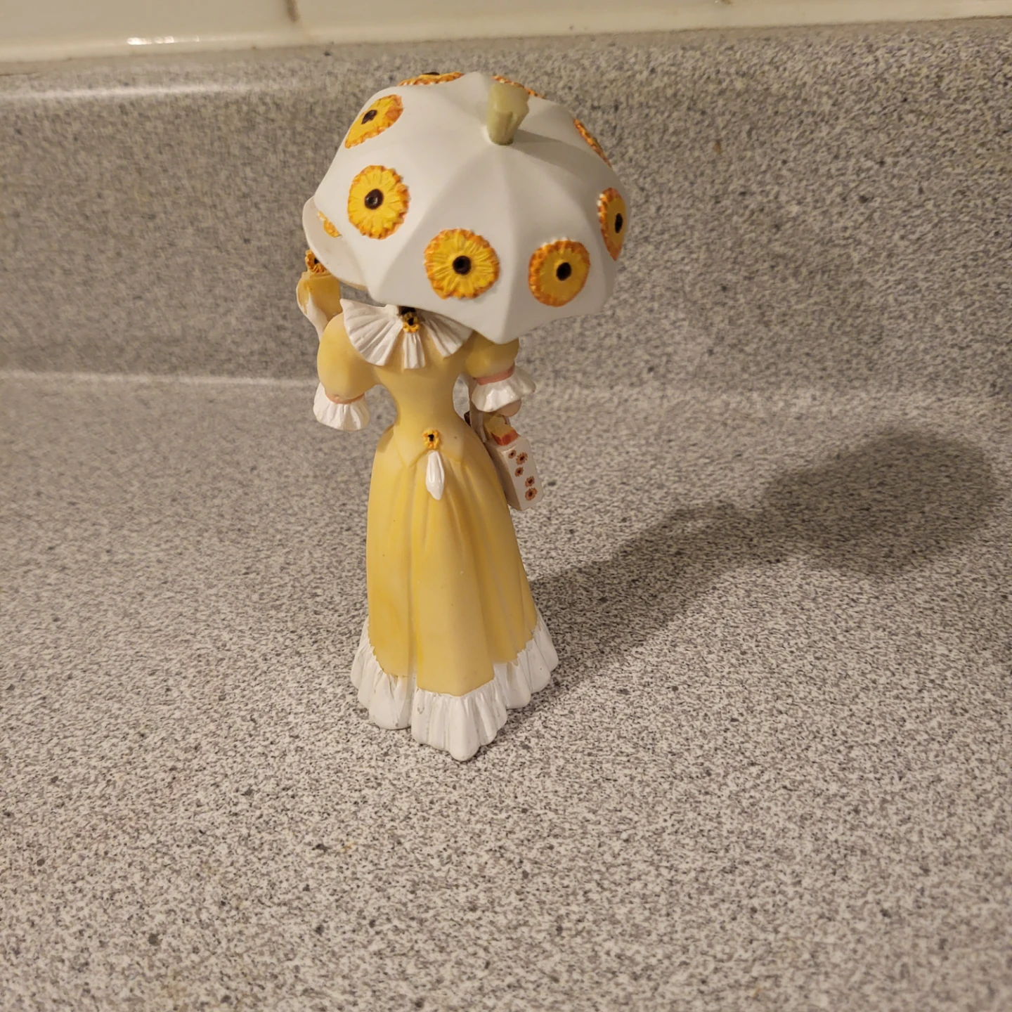 Avon Figurine 2012-2013 - photo 2