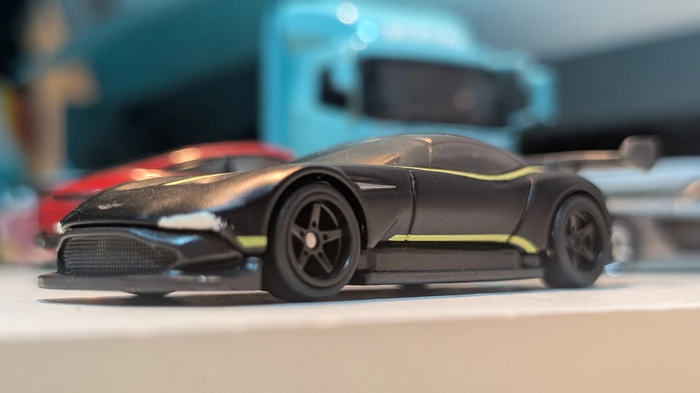 Aston Martin Vulcan - Hot Wheels Custom
