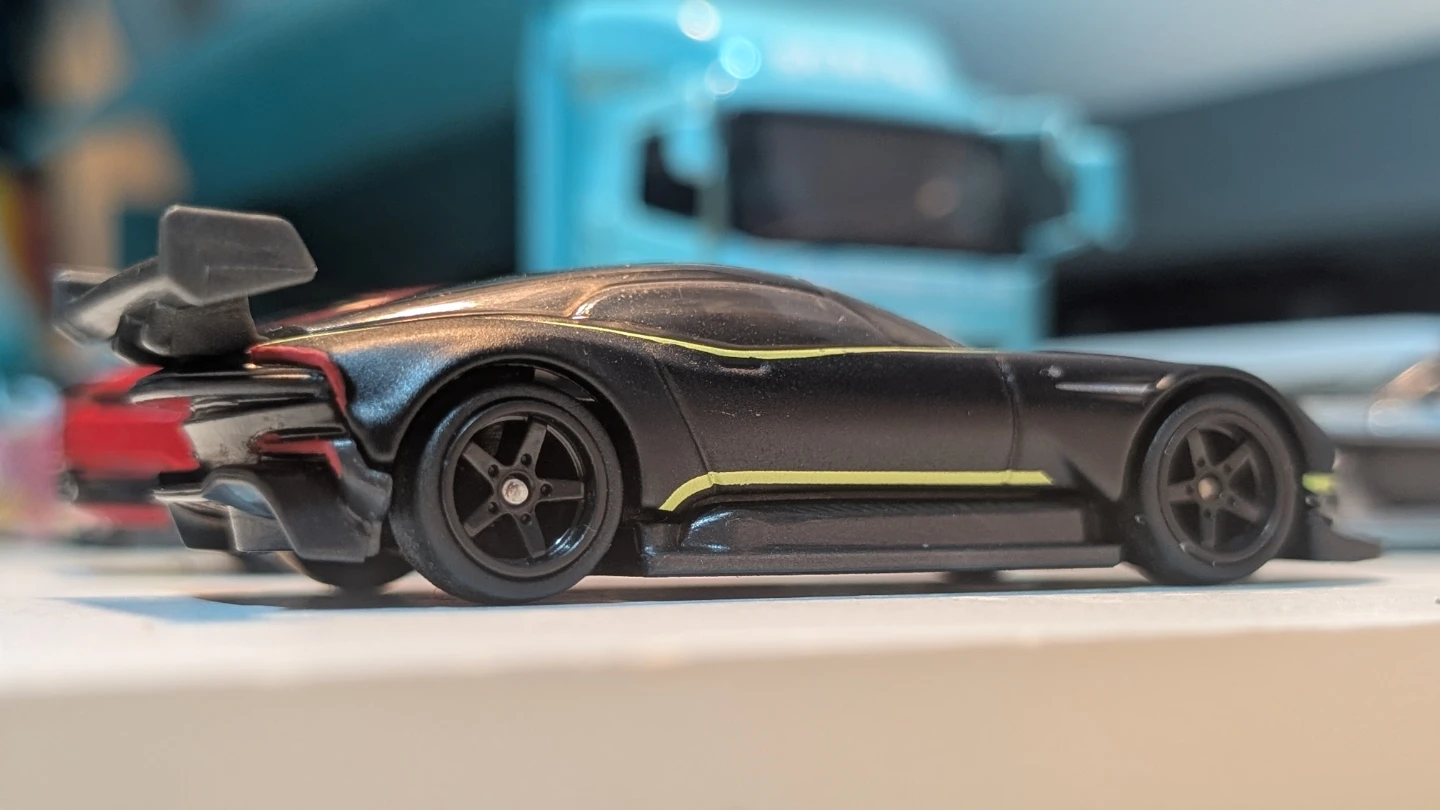 Aston Martin Vulcan - Hot Wheels Custom - photo 2