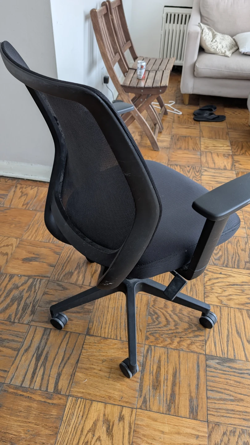 Black Mesh Office Chair - photo 4