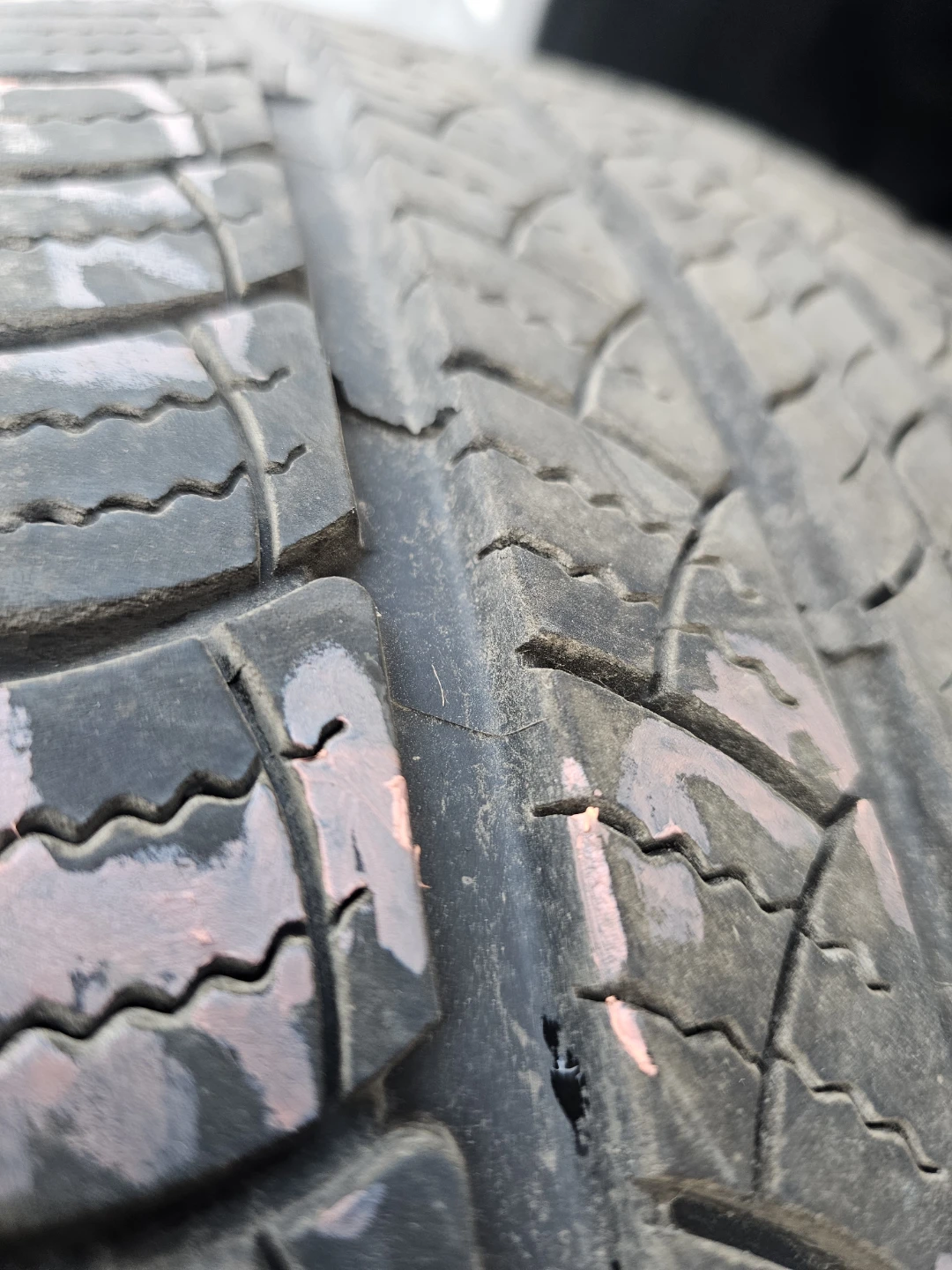 2X255/60/R19 mechelin latitude all season tires only 2 - photo 5