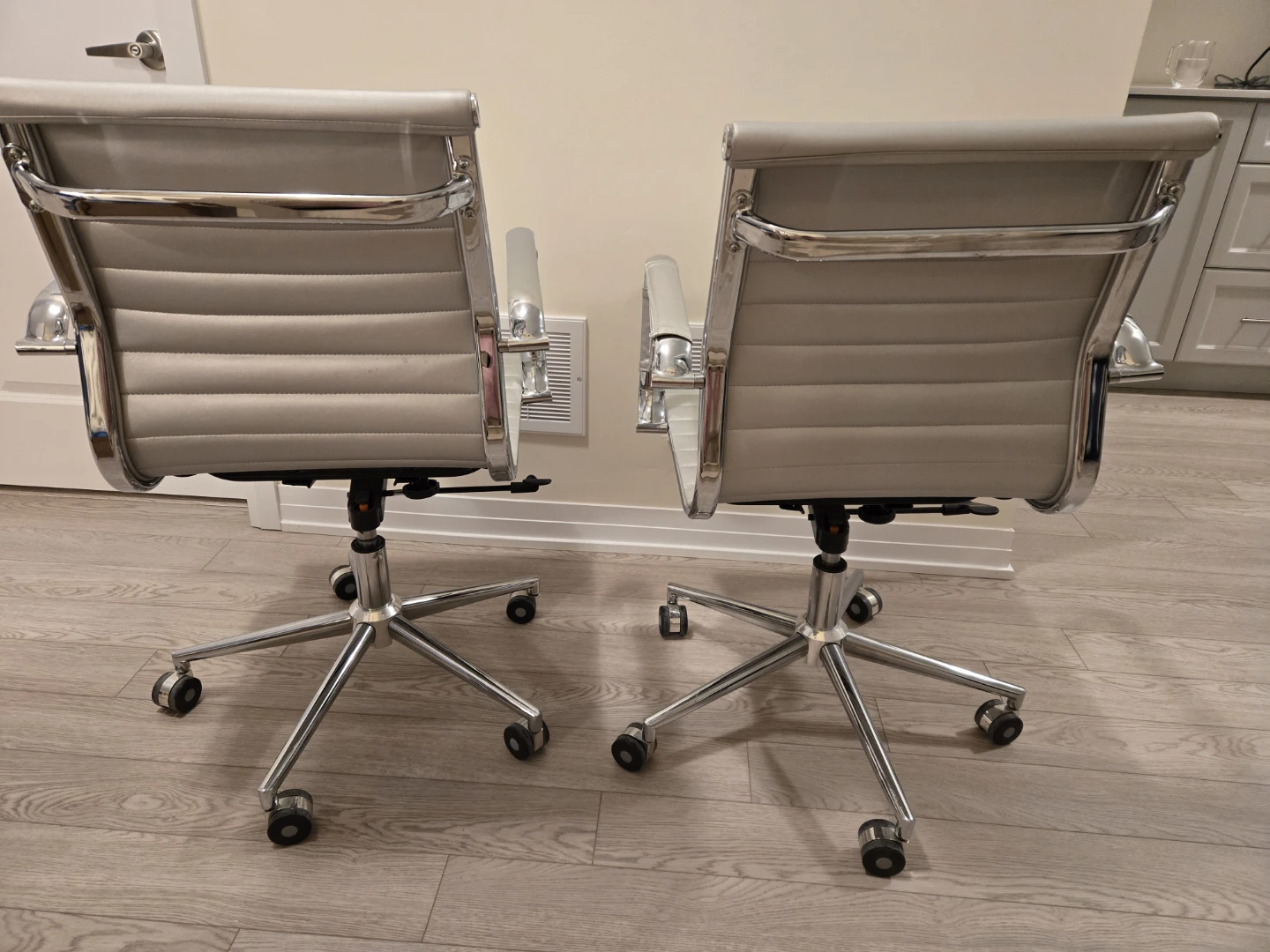 Pair of Silver Office Chairs - photo 2