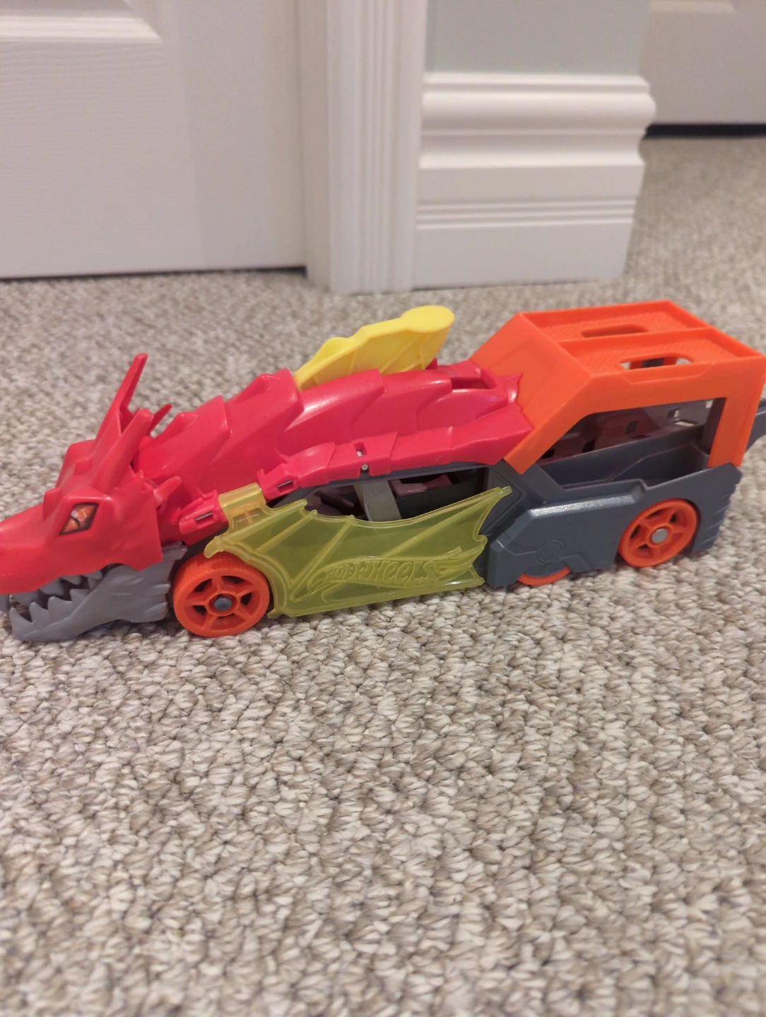 Hot Wheels Sharkruiser & Dragon Blaster - photo 4