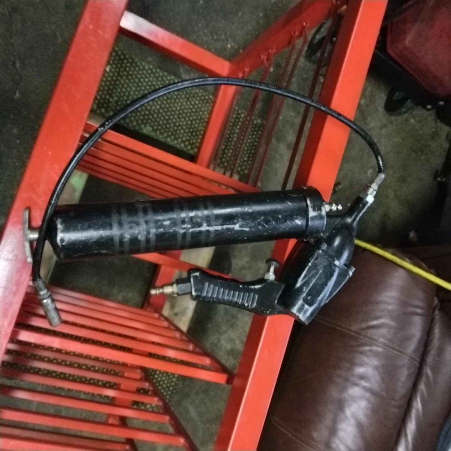 Air grease guns 30 each - photo 2