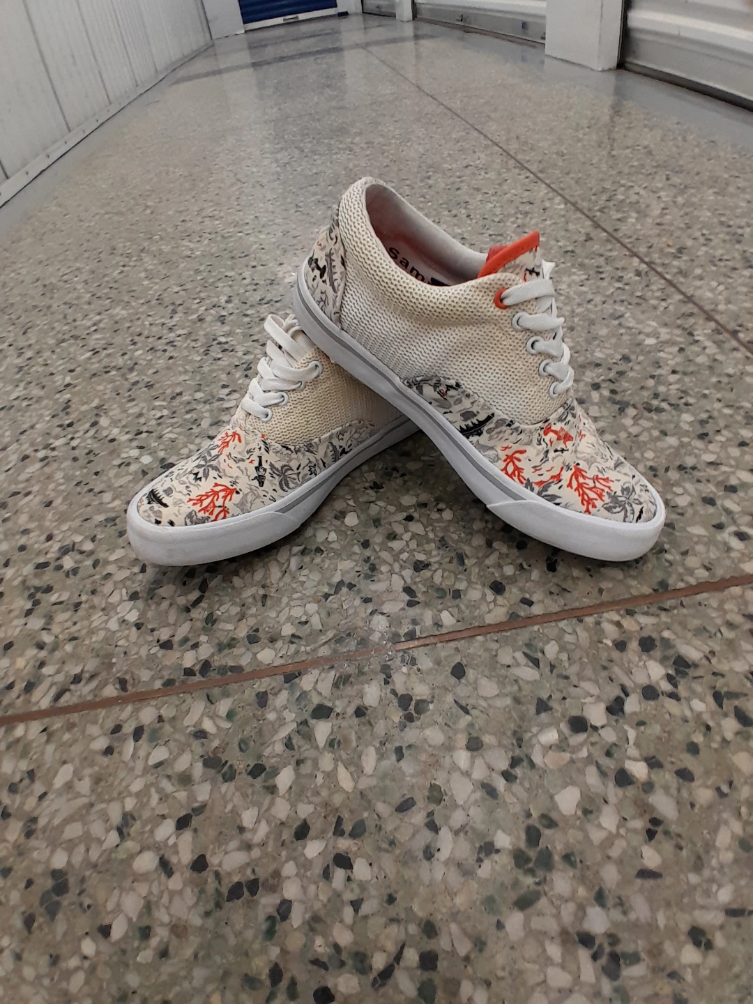 Columbia Canvas Shoes Women's Size 7 - photo 4