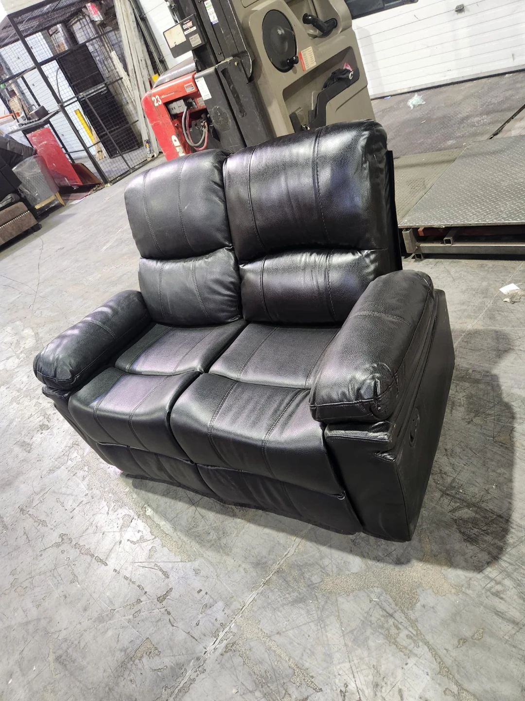 Black Leather Loveseat Recliner - photo 4